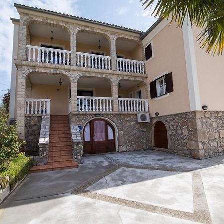 Apartment Samanic Malinska Exterior photo